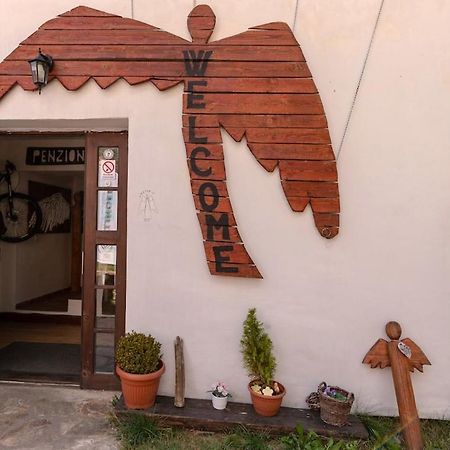Bike Bistro A Penzion U Vsech Andelu 노베 메스토 포트 스므르켐 외부 사진